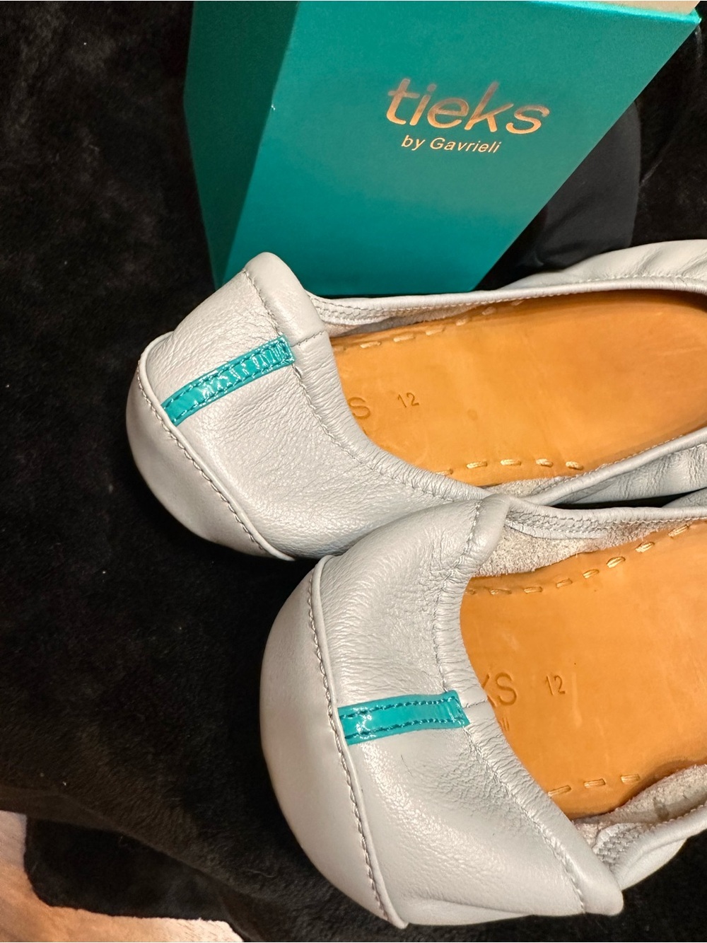 Tieks Women's Light Gray Leather Ballet Flats with Teal Accent - Picture 2 of 8